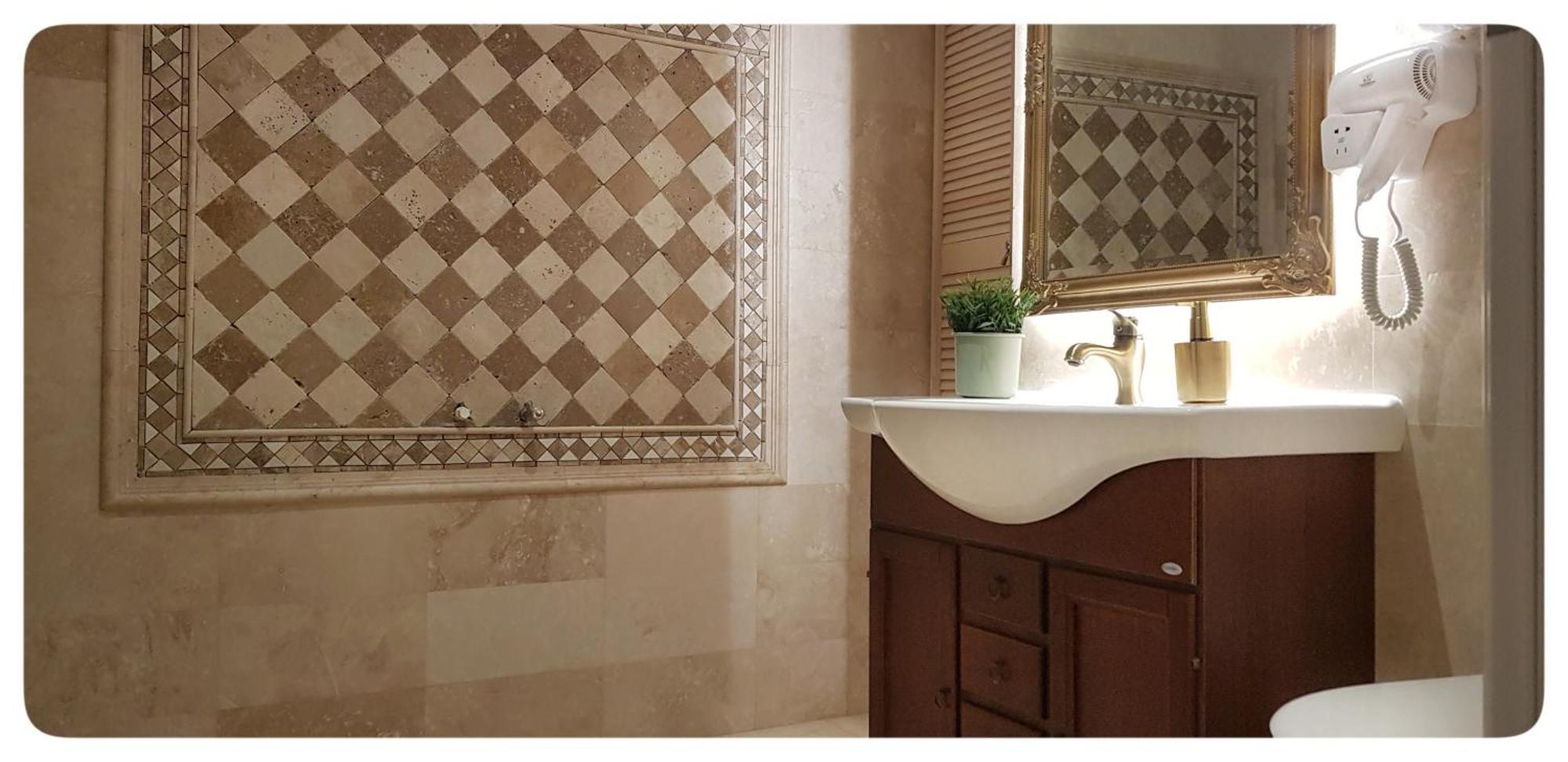 Elania Residence ทาร์กู จิอู ภายนอก รูปภาพ