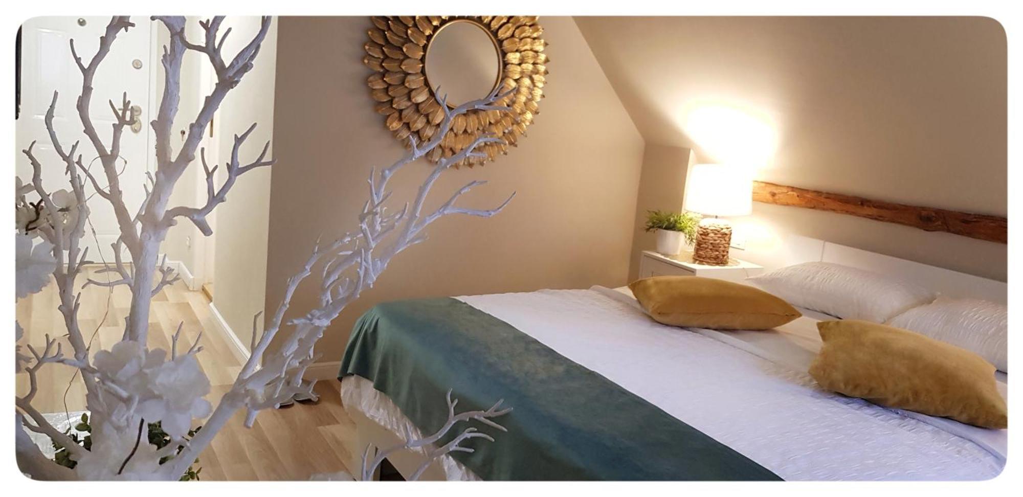 Elania Residence ทาร์กู จิอู ภายนอก รูปภาพ