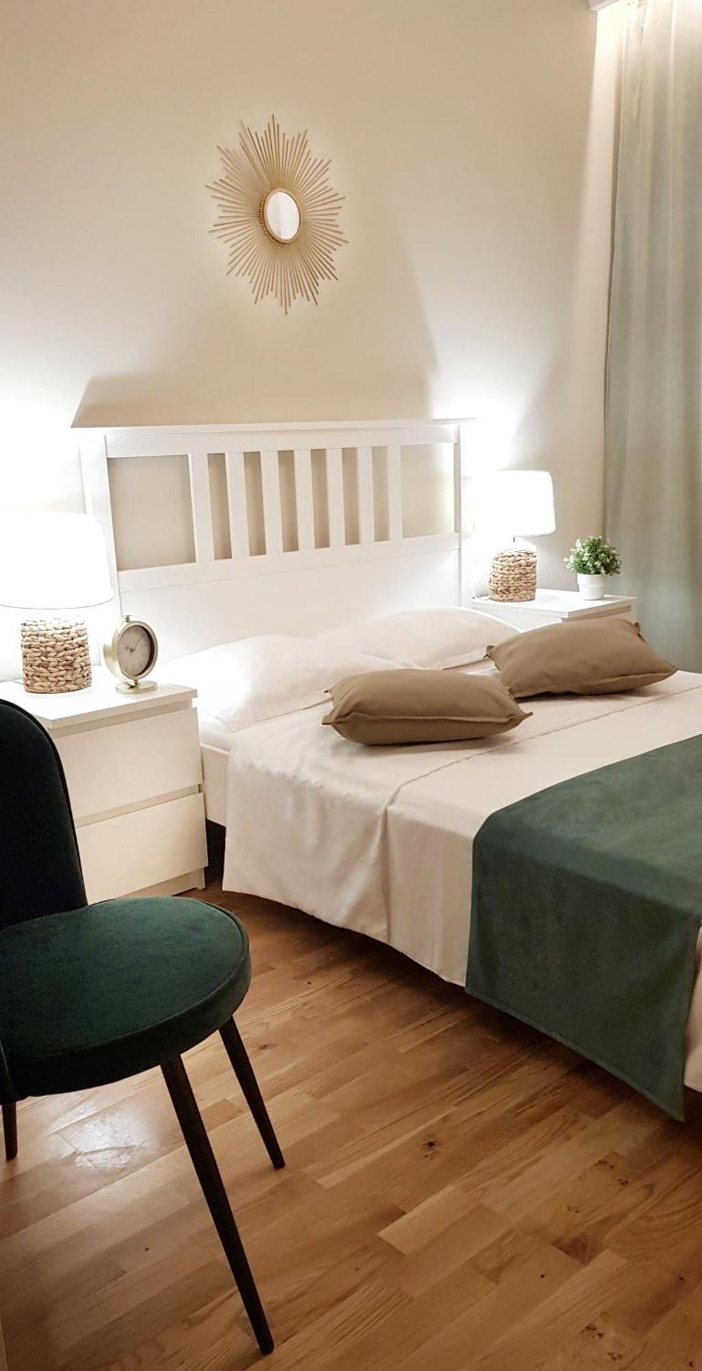 Elania Residence ทาร์กู จิอู ภายนอก รูปภาพ