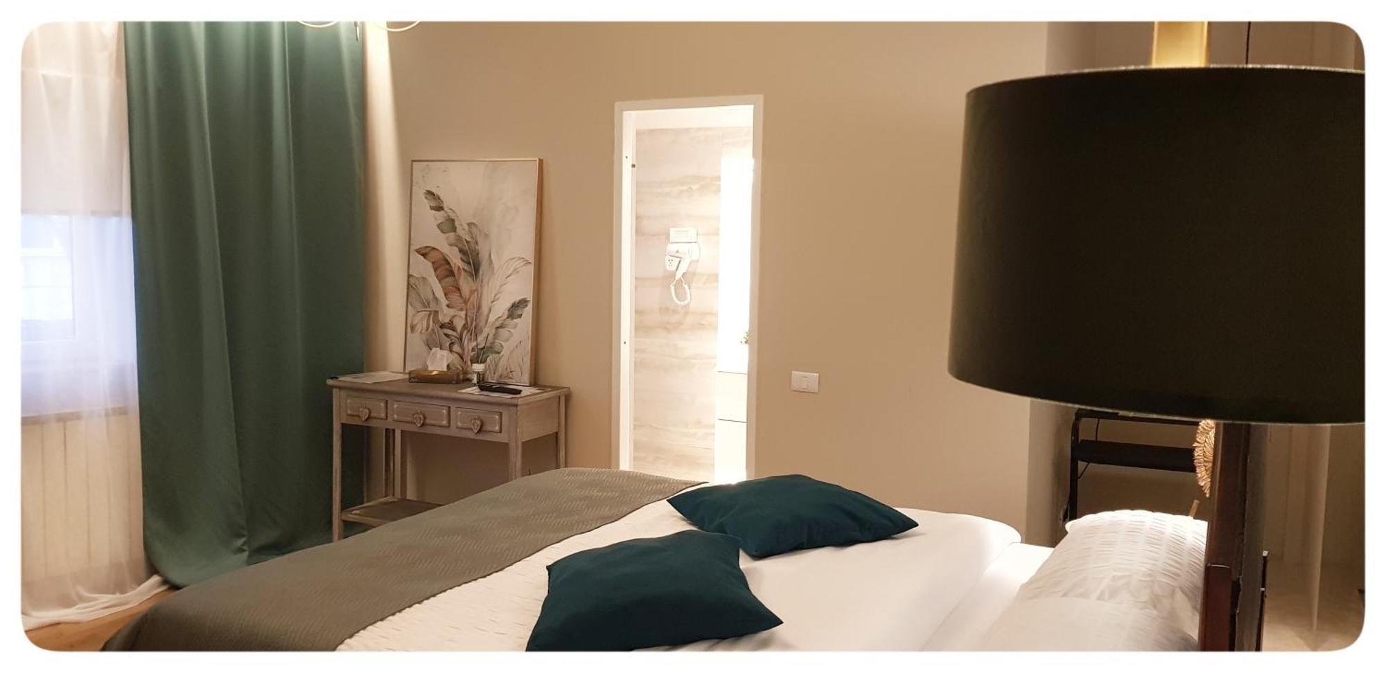 Elania Residence ทาร์กู จิอู ภายนอก รูปภาพ