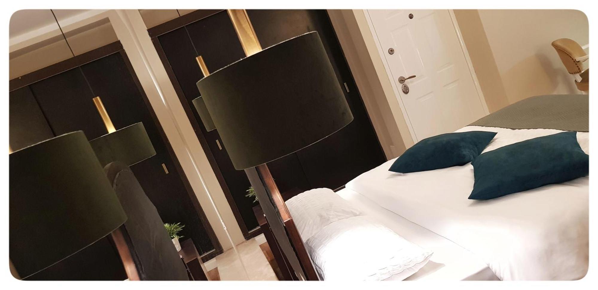 Elania Residence ทาร์กู จิอู ภายนอก รูปภาพ