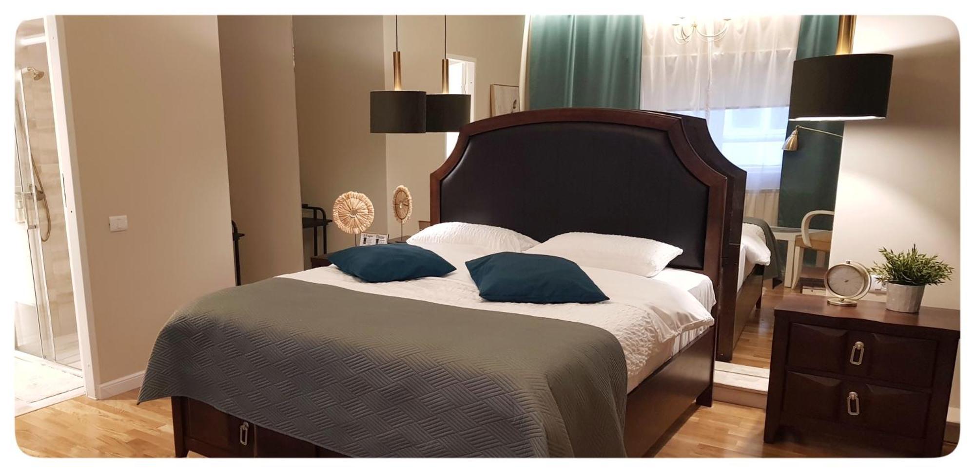 Elania Residence ทาร์กู จิอู ภายนอก รูปภาพ